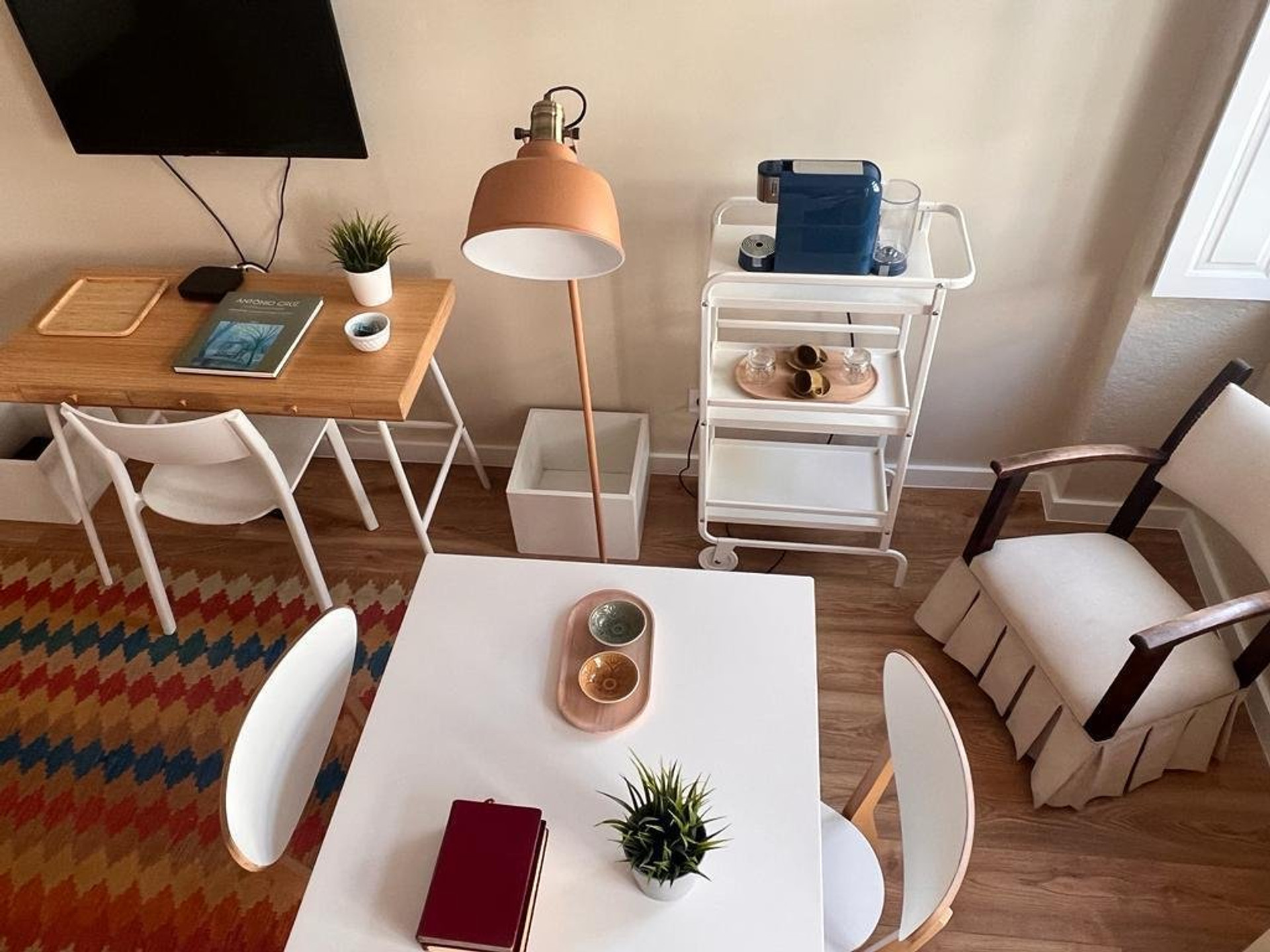 Dining and lounge seating area