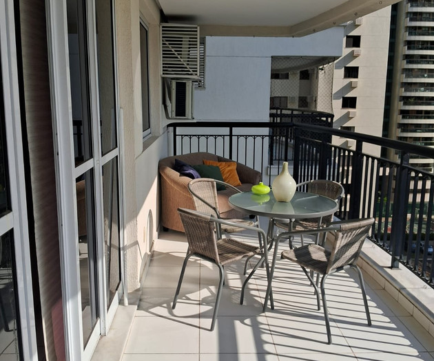 Premium 2BR Apartment in Peninsula Barra