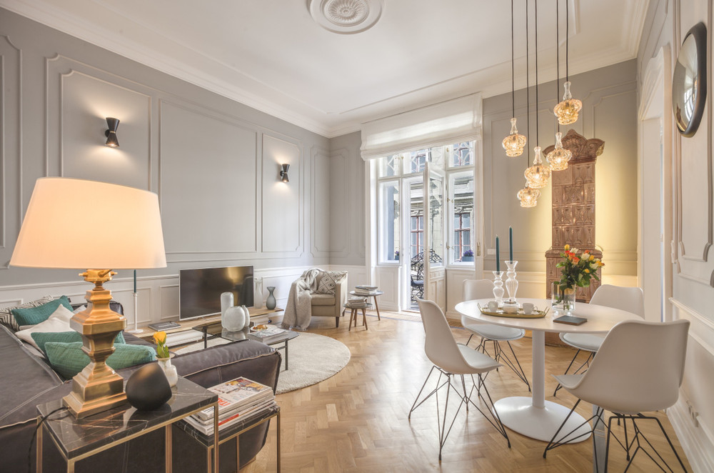 Designer Balcony Suite 2BR/2BA Near Váci Street preview