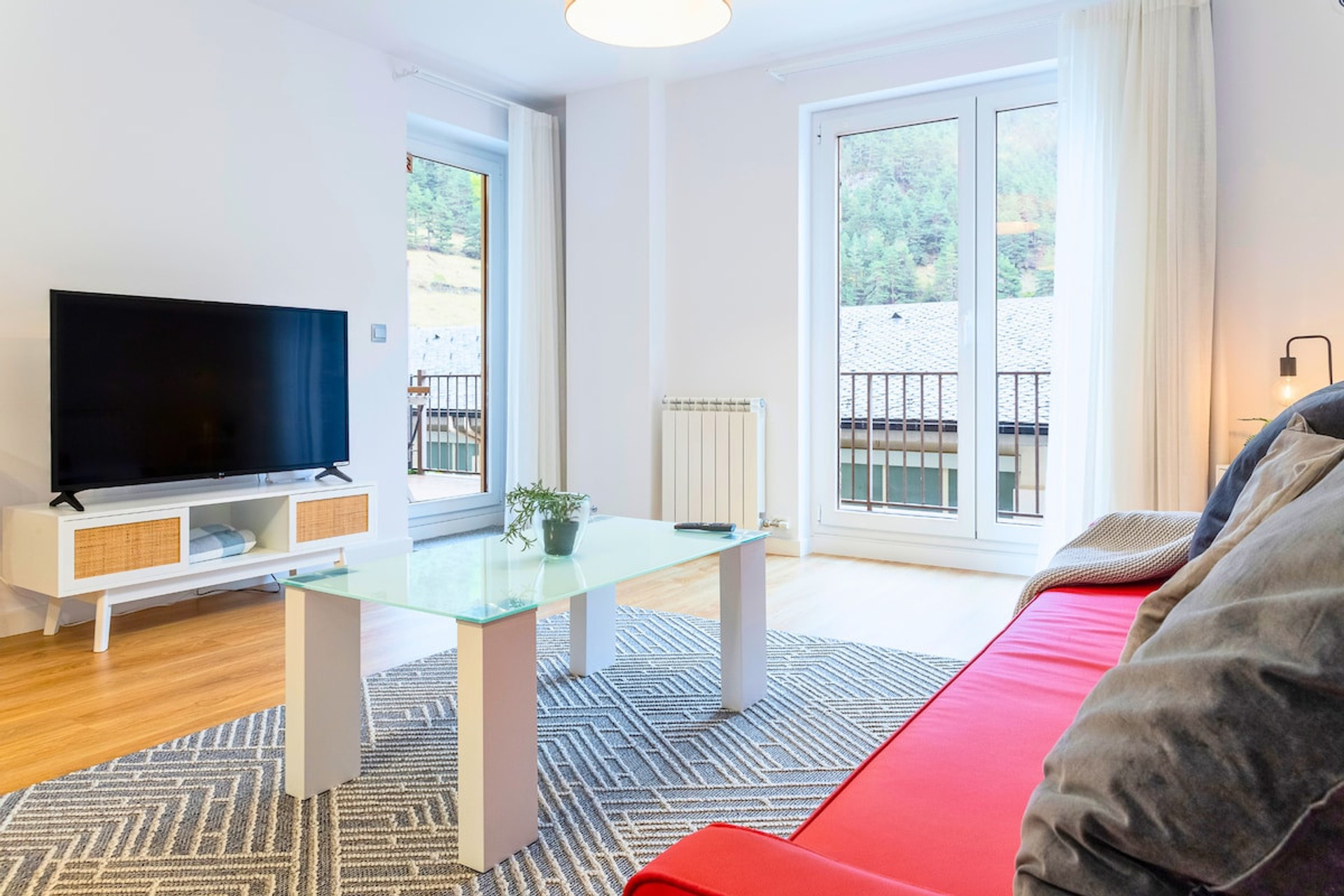 “ The stay was amazing. The hospitality, cozy decor and cleanliness made it all the way we imagined. The hosts were kind and always willing to help. The location was also perfect.(....)" - Marisol ★★★★★