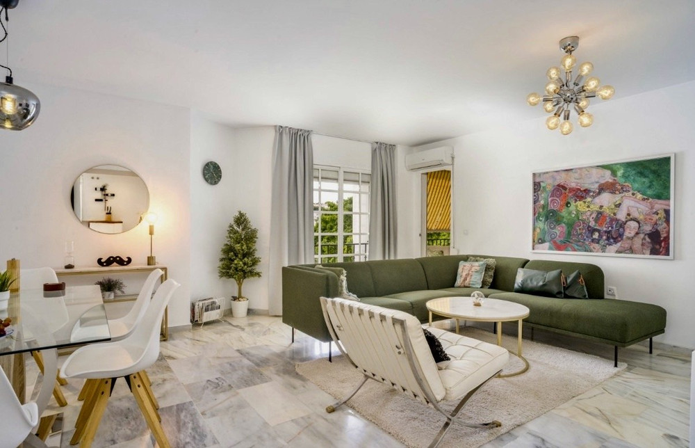Luxury Penthouse Near Golf – Private Rooftop Terra preview