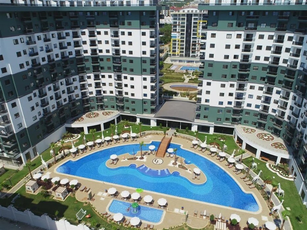 Sunny apartment in a premium complex preview