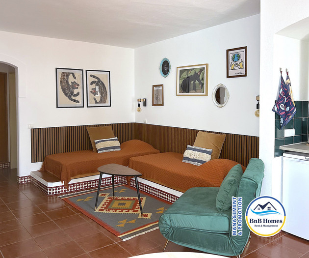 Cozy Studio with Pool - The Strip street & Beach