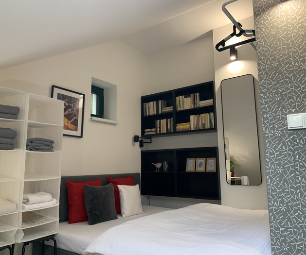 New Stylish Attic Studio+free parking