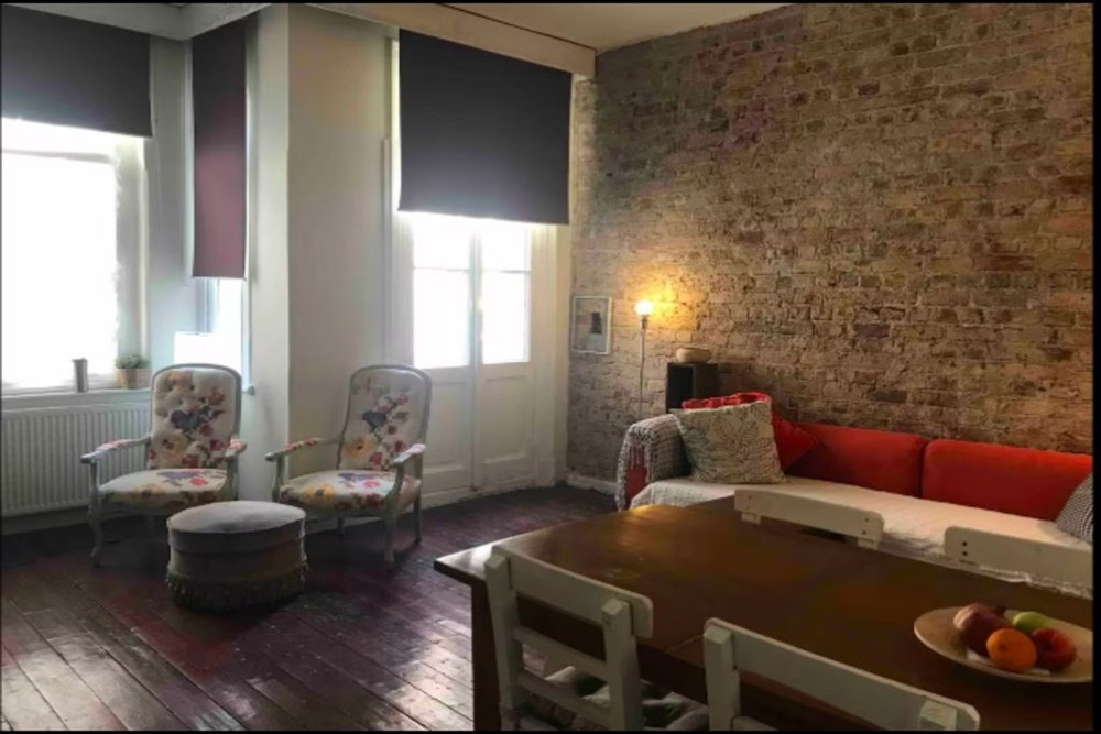 2 Bedroom Flat In Retro Apartment preview