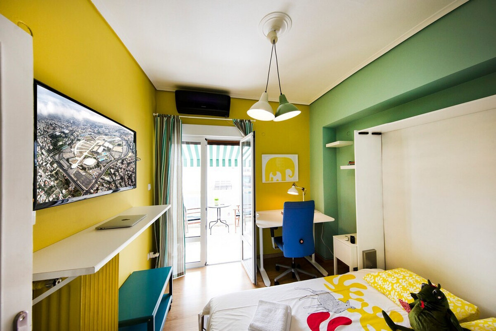 Startupper's Pad in real Athenian neighbourhood preview