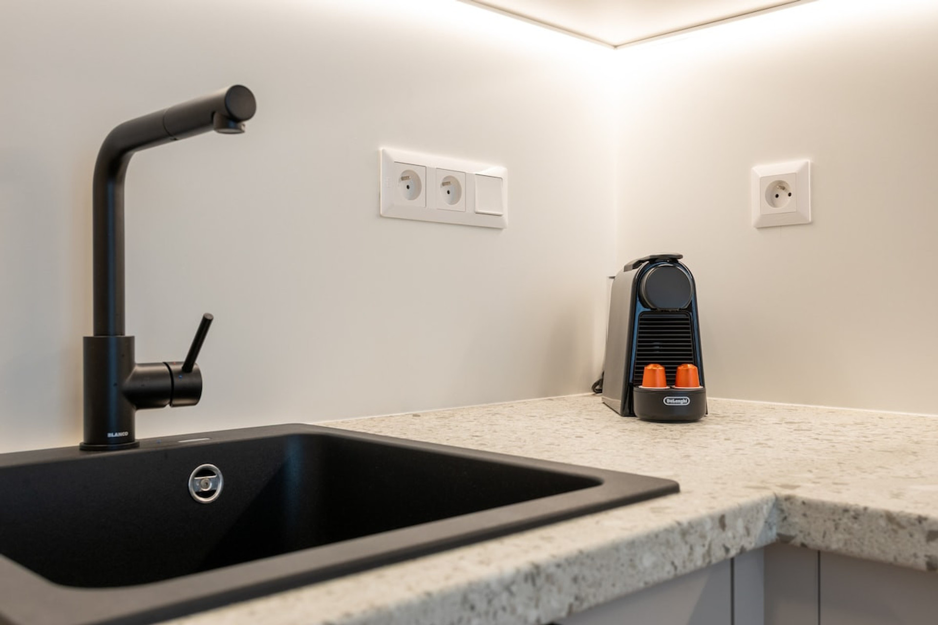 Kitchenette image 1