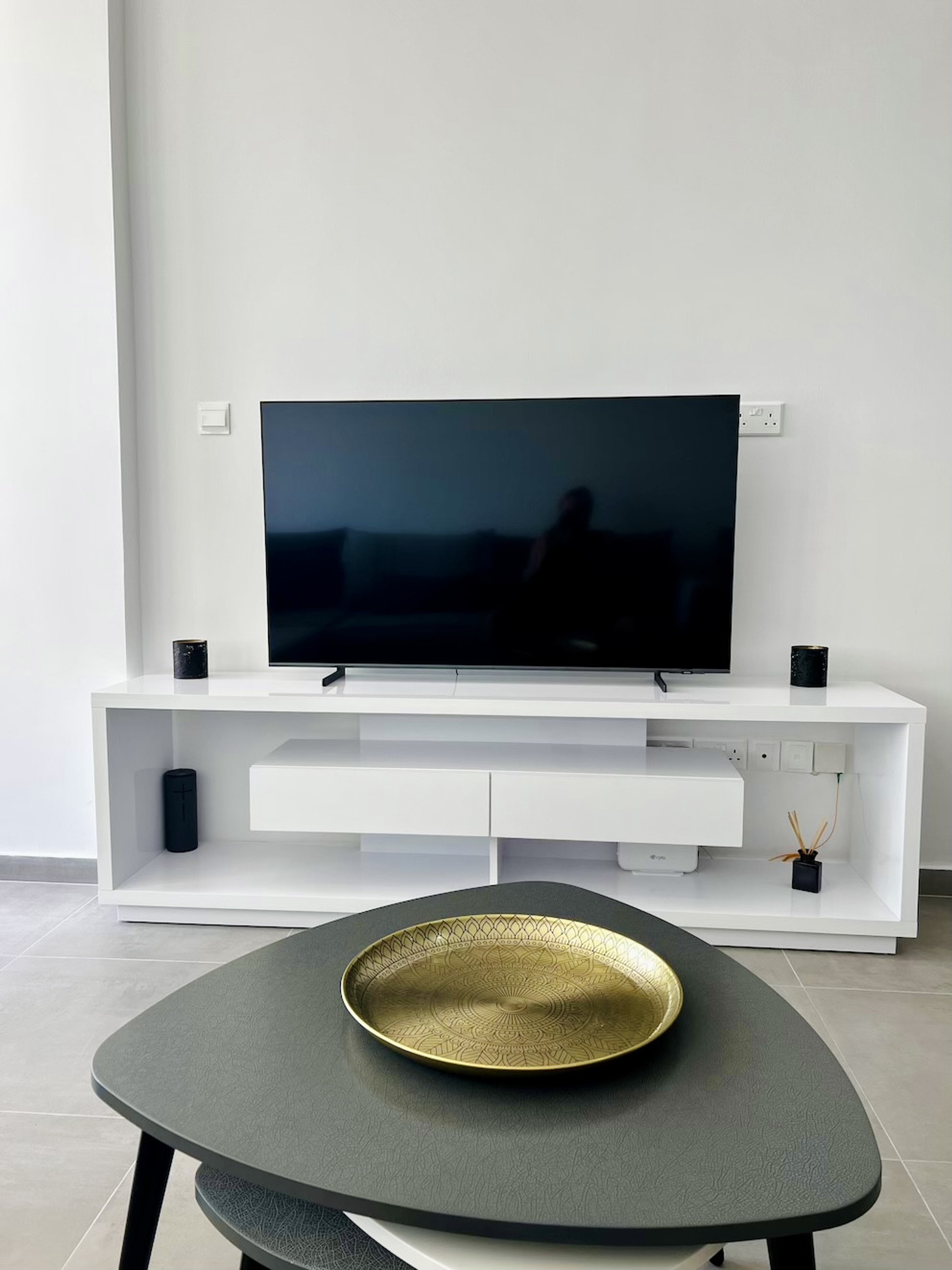 Huge Samsung TV (connect to your Netflix, Apple TV etc.)