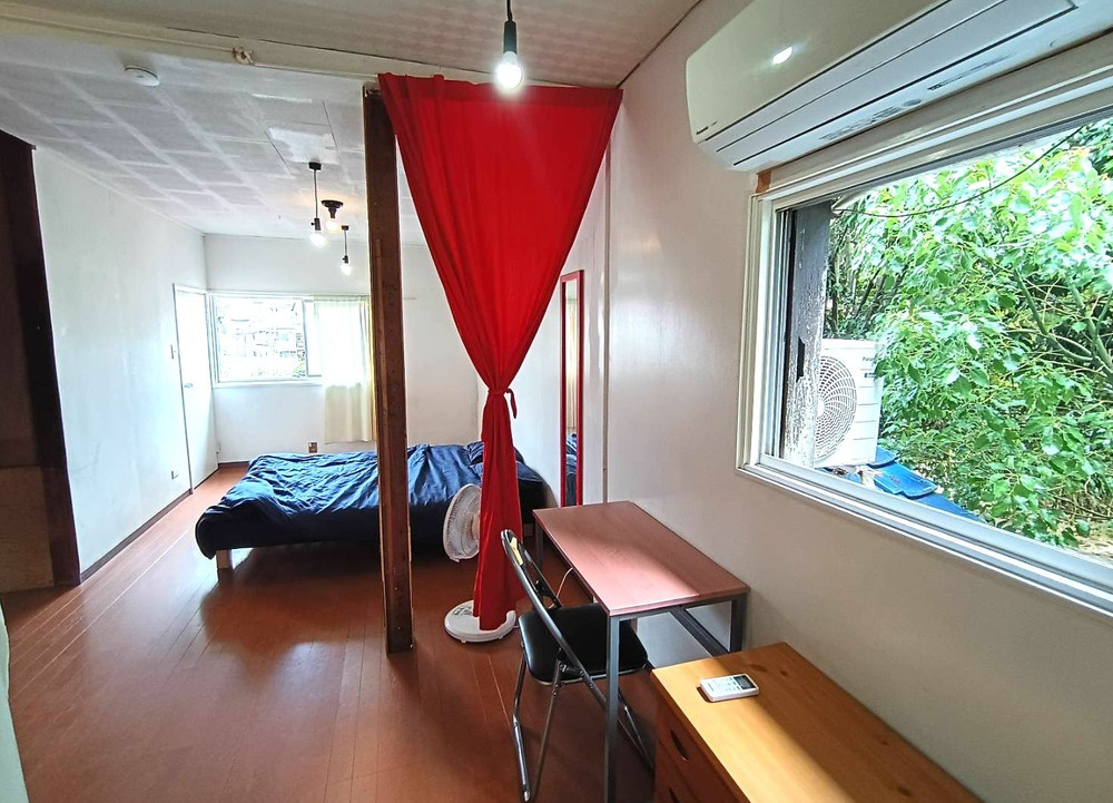 Kobe beach, mountain, city life all easy access preview