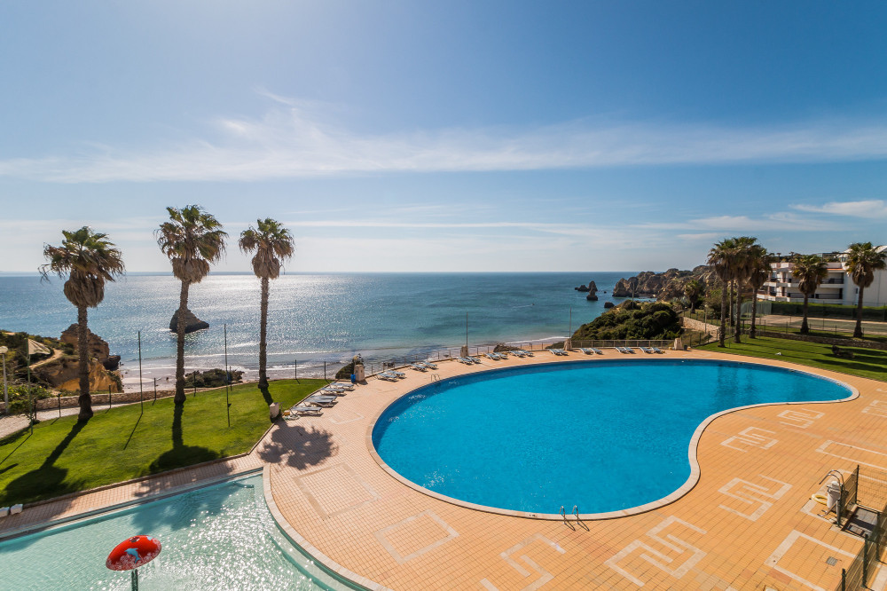Iberlagos: Casa Luna | Pool | Location | Nomads preview