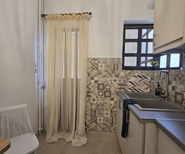Central Athens 2BR near metro & universities