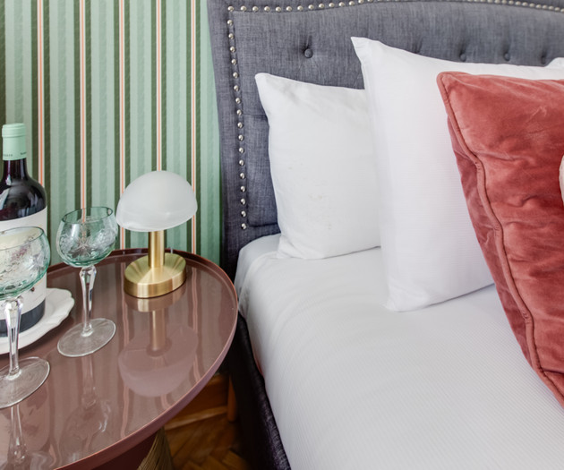 Quaint Maid's Boudoir Apartment