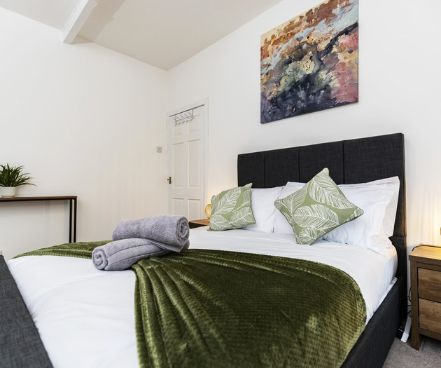 The Cosy Pavilion: Stylish 2BR Free Street Parking