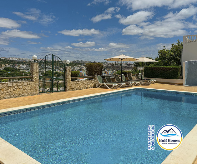 Villa Verde - 4 bedrooms, Marina view, pool & BBQ