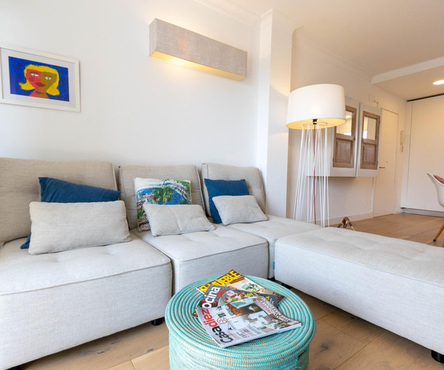 Sea, apartment with sea views, in first line of th