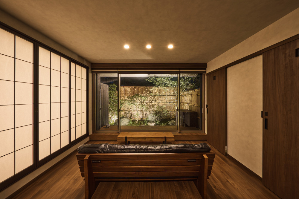 Luxury Showa-Inspired 2-Bedroom Retreat in Kyoto preview