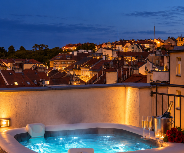 DiCaprio Penthouse | Rooftop Terrace & Jacuzzi