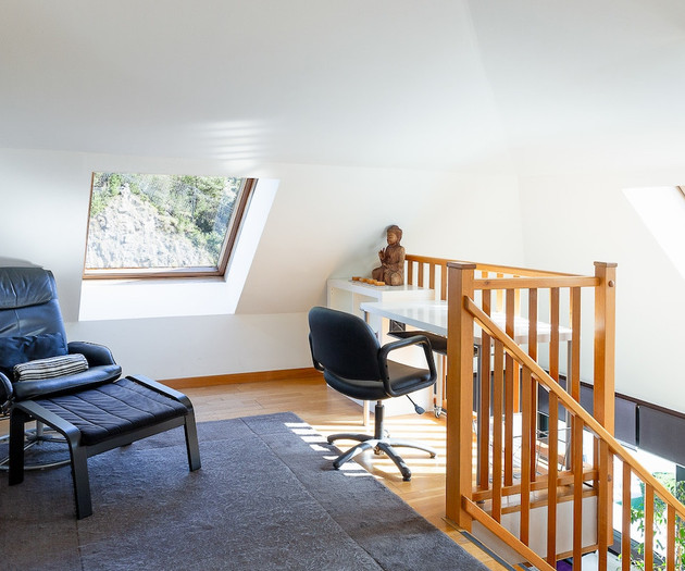 Artistic Duplex with Terrace | 10 min City Center