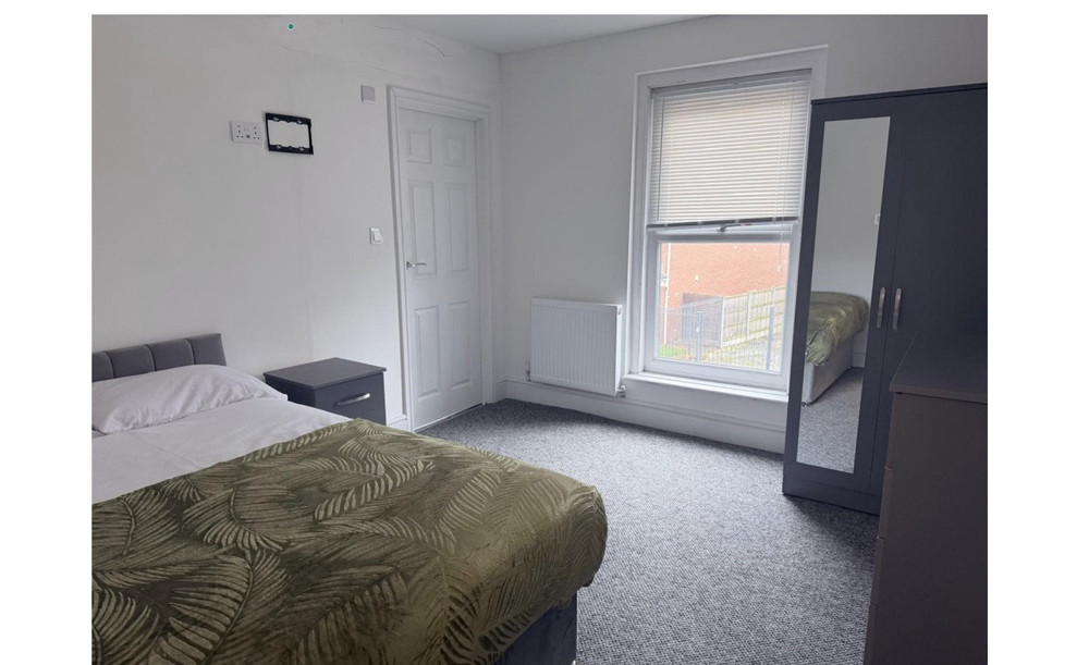 Private room in rental unit in Glazebury, U.K. preview