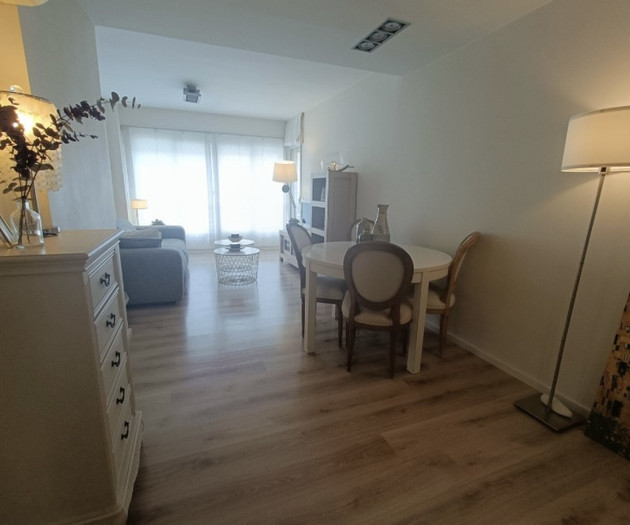 Apartment with Terrace Next to Turia Gardens