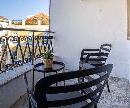 Cozy Two Bedroom Apartment in the Center of Almada