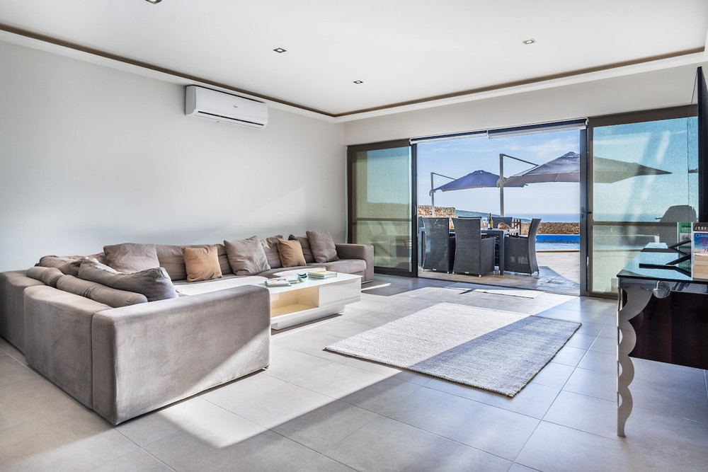 Dwejra Peak House preview