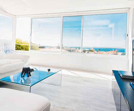 OCEAN VIEWS - ESTORIL BEACH HOUSE