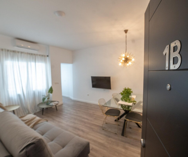 Suites La Merced 1B
