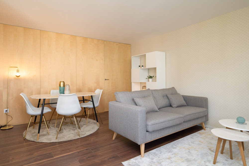 Restful Minimalist Flat | Balcony preview