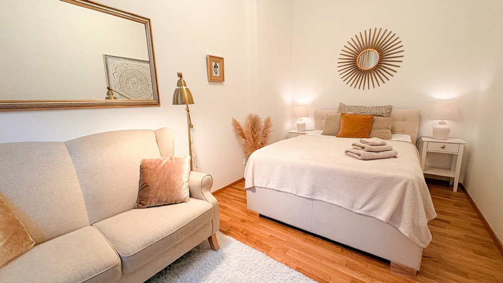 Cozy romantic apartment near city centre preview