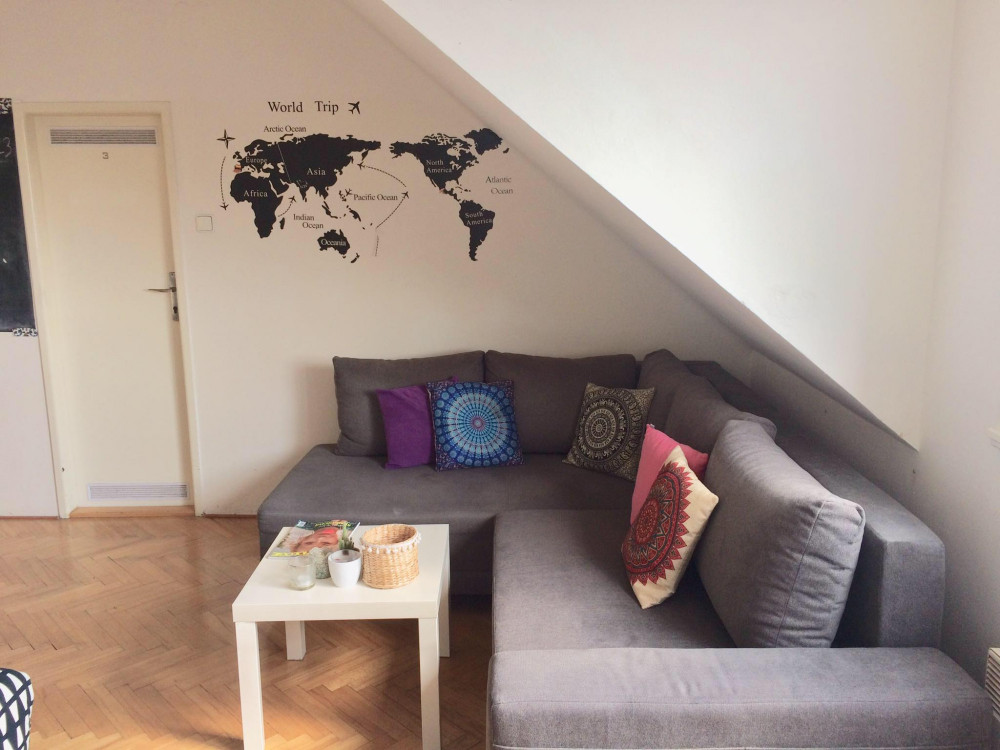 Small,but cozy room preview