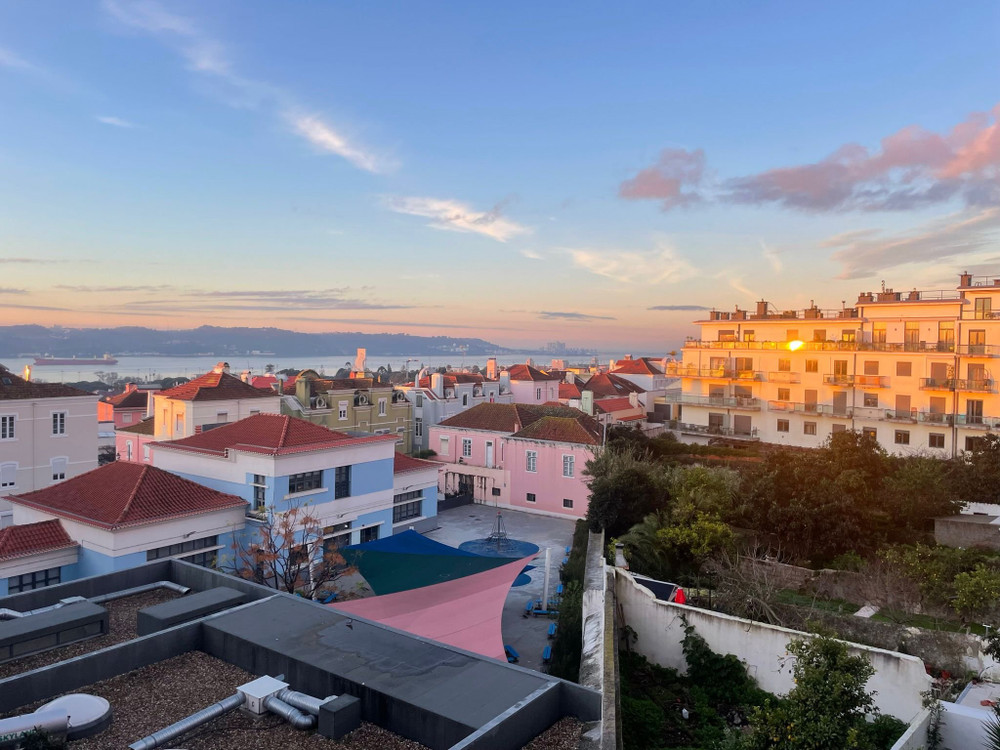 Sea views, golden sunsets, real Lisbon life preview