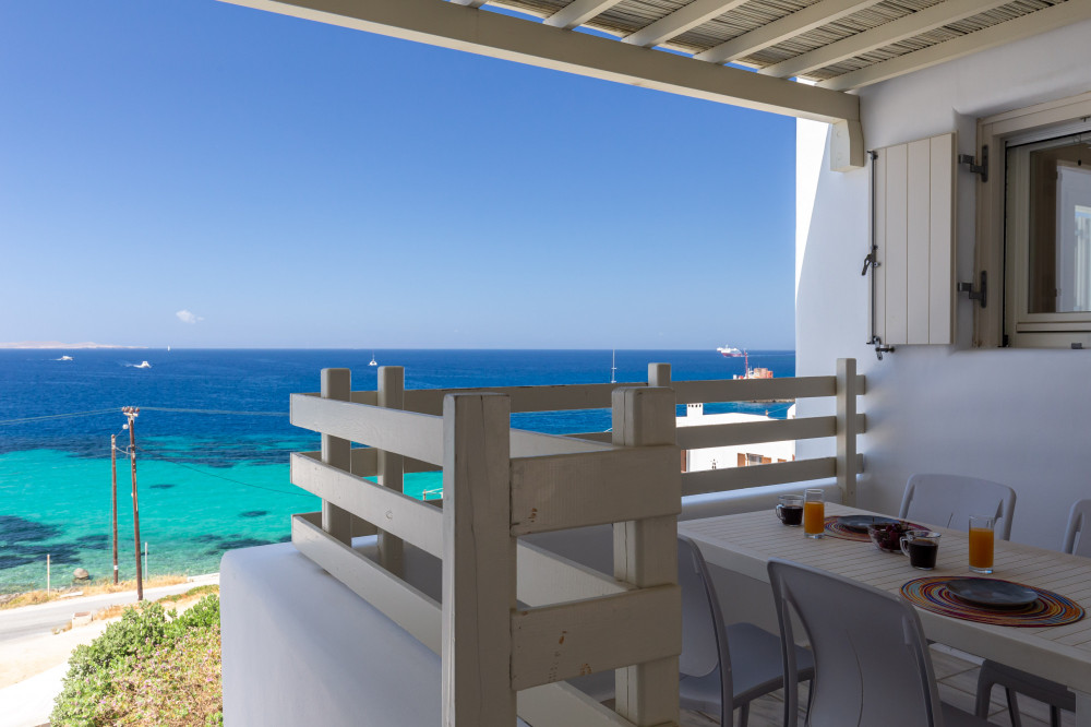 Namaste One-Bedroom Maisonette with Sea View