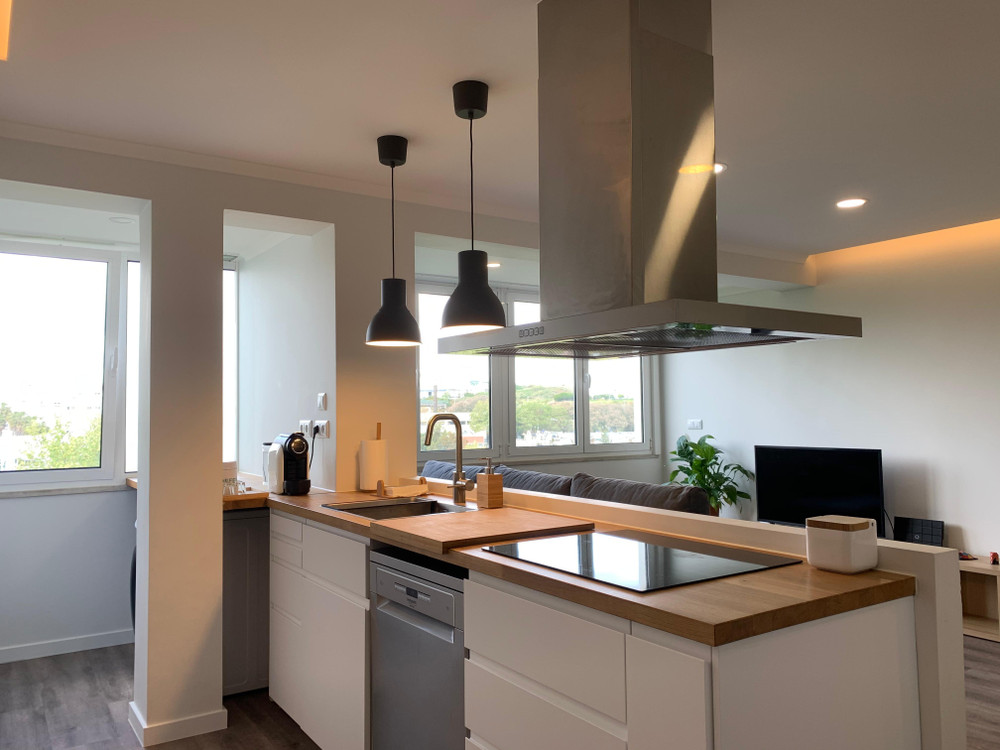 Charming and Cozy Apartment in Linda-a-Velha preview
