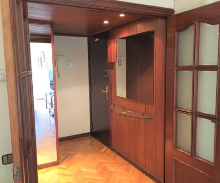 R0053- Room in flat to share Barcelona Montjuic