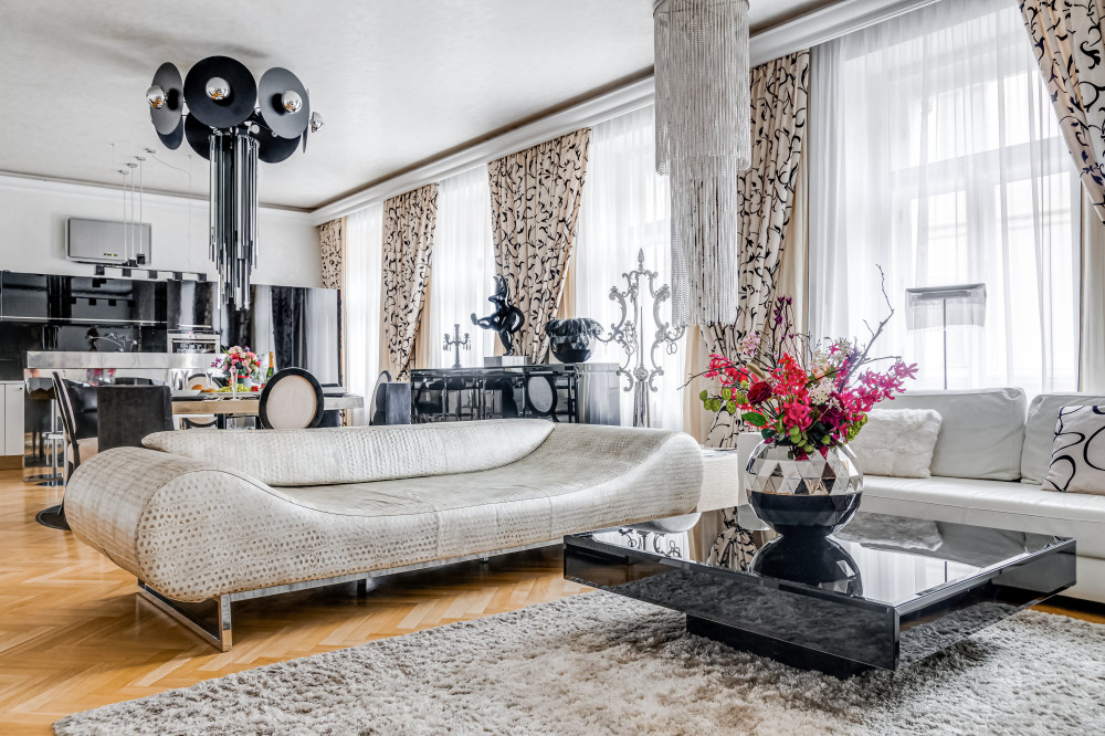 Extraordinary luxury apartment in Old Town preview