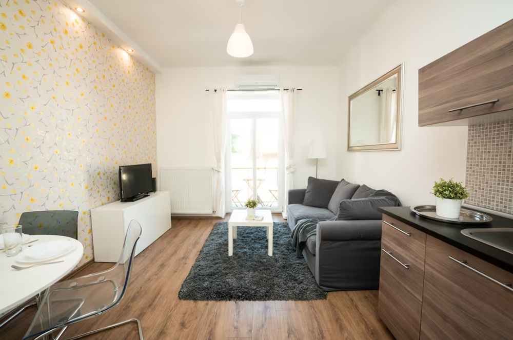 NEW | Bright Apartment | Kitchen| Balcony preview