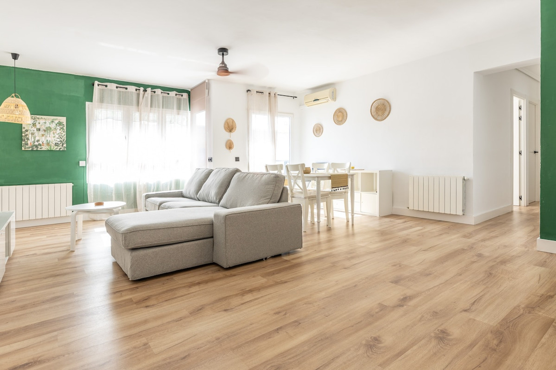 Living room image 5