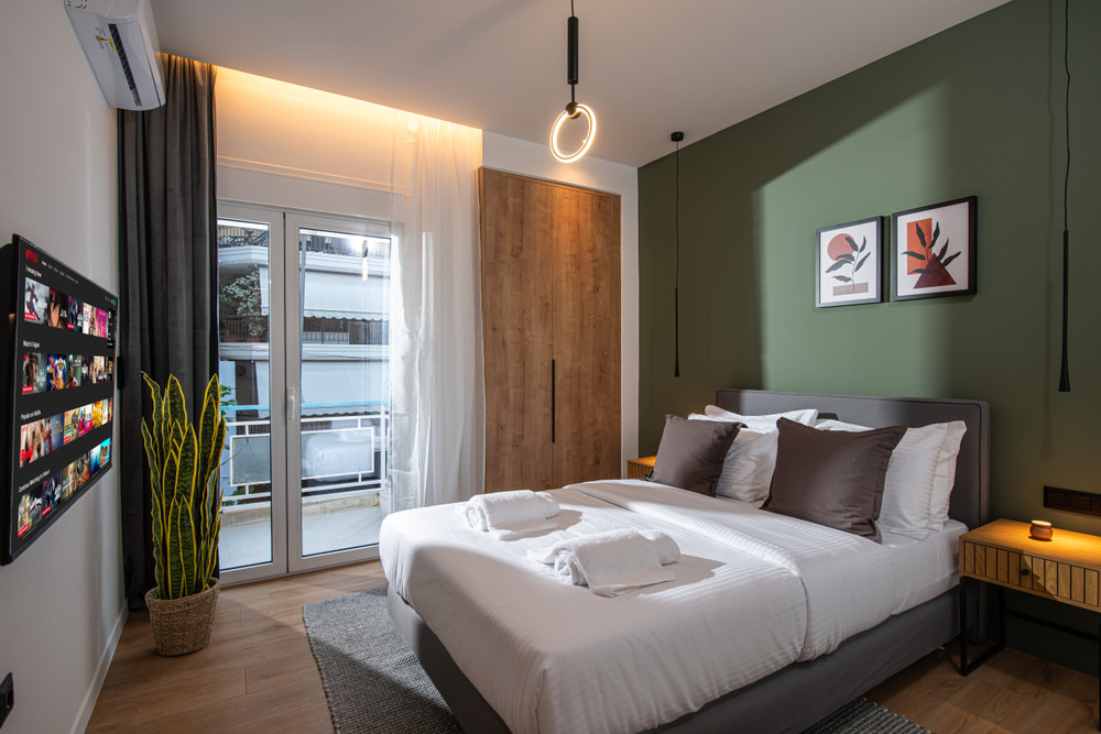 Trio190- 2BR, 65 sqm, Balcony, 450m Metro, Central preview