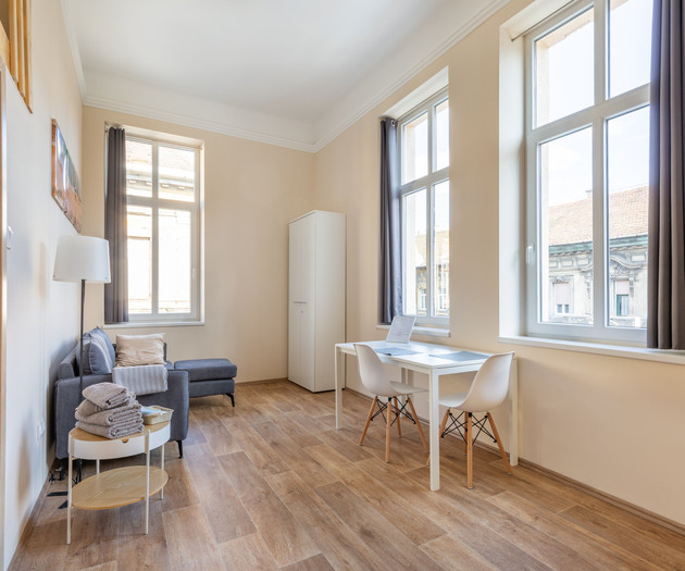 Mezzanine Studio with AC at Keleti (4)