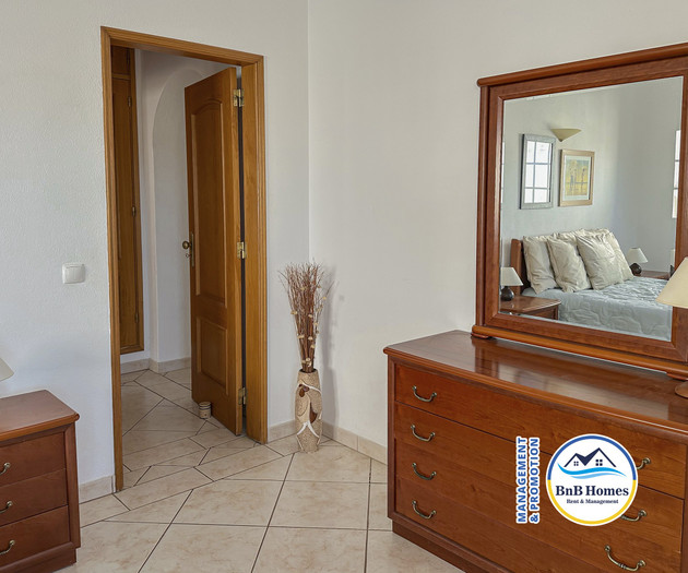Villa Verde - 4 bedrooms, Marina view, pool & BBQ