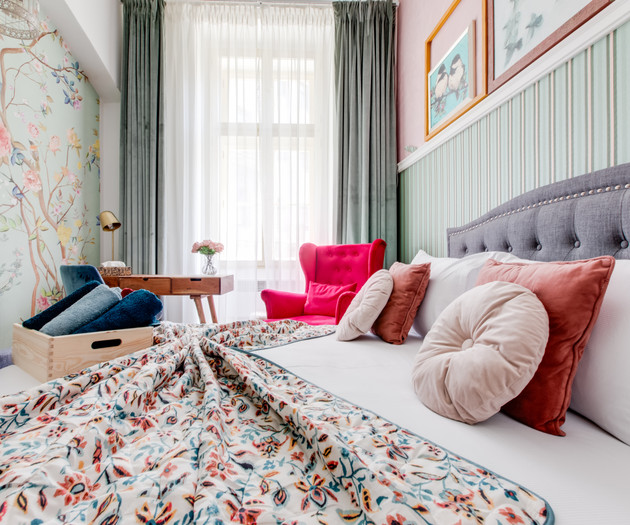 Quaint Maid's Boudoir Apartment