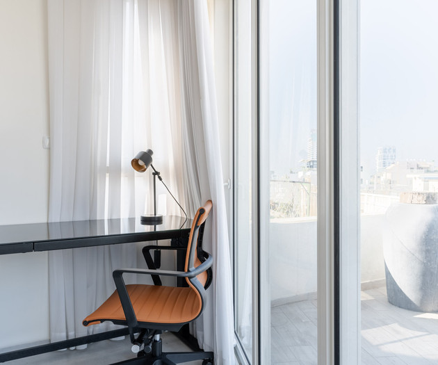 Blueground | Nachalat Binyamin, balcony,nr park-47