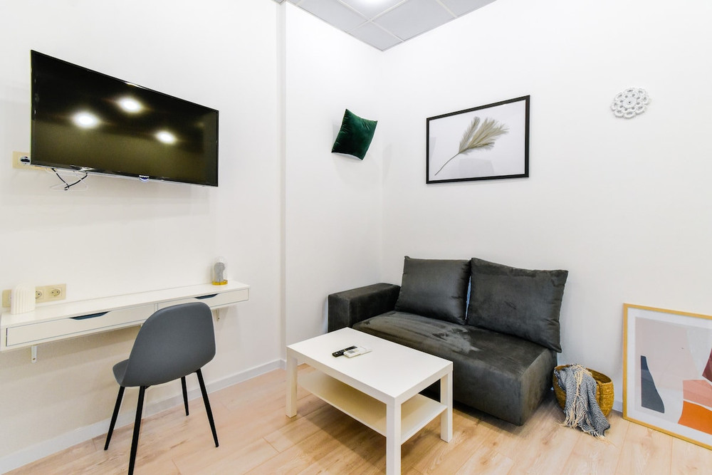 Duplex Condo | Prime Location | 2BTH | 2 Studios preview