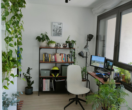 Very bright modern apartment in Barcelona