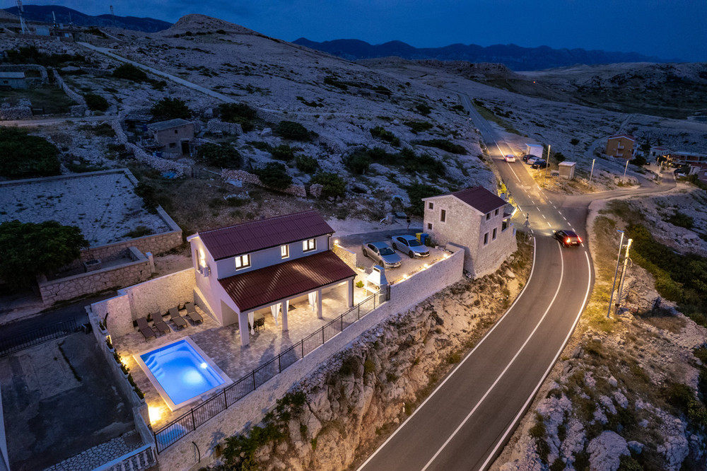 Villa Kamia - Seaside Monthly Rental preview