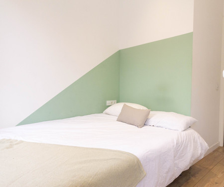 R0135- Room in co-living in Poble Sec