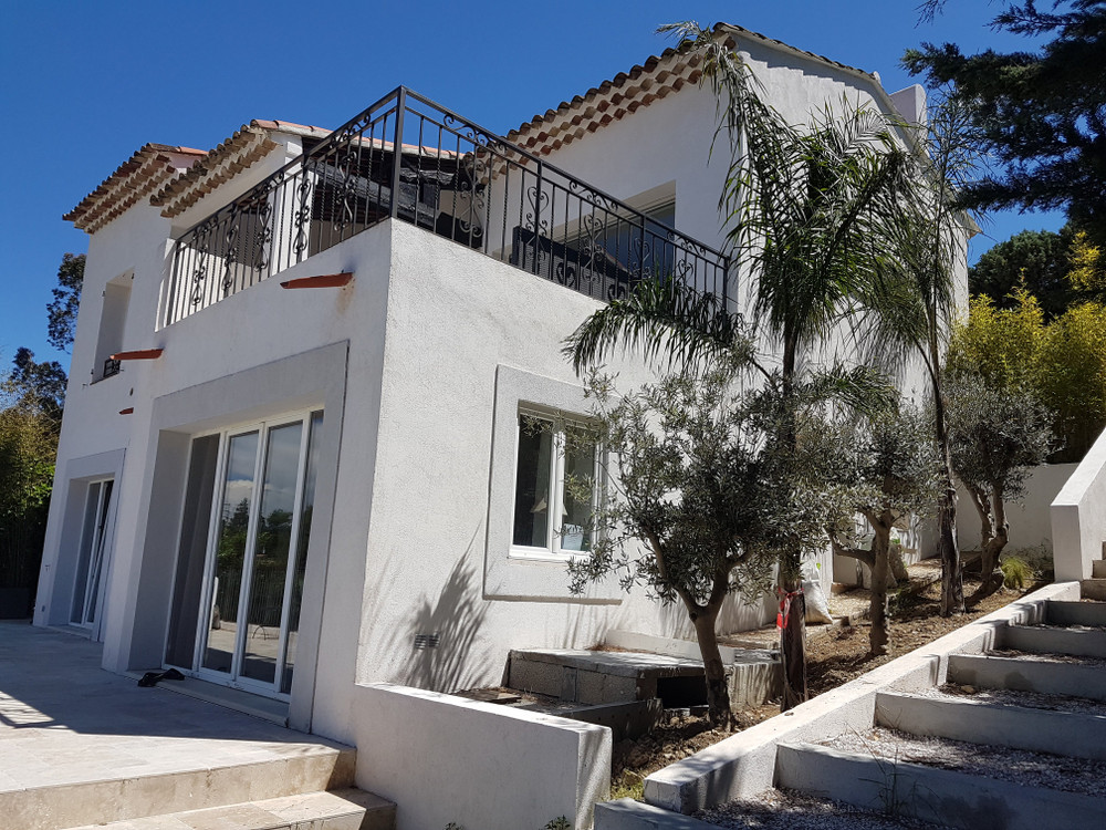 Villa with Pool and Panoramic views above Cannes preview