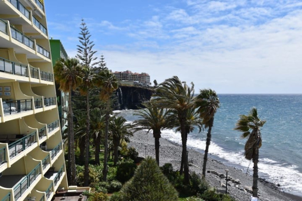 Excellent beachfront apartment, Funchal 509 preview