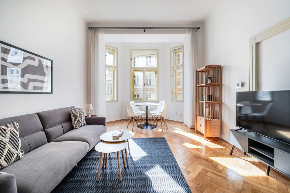 Blueground | New Town, city view, Vysehrad ID100 preview